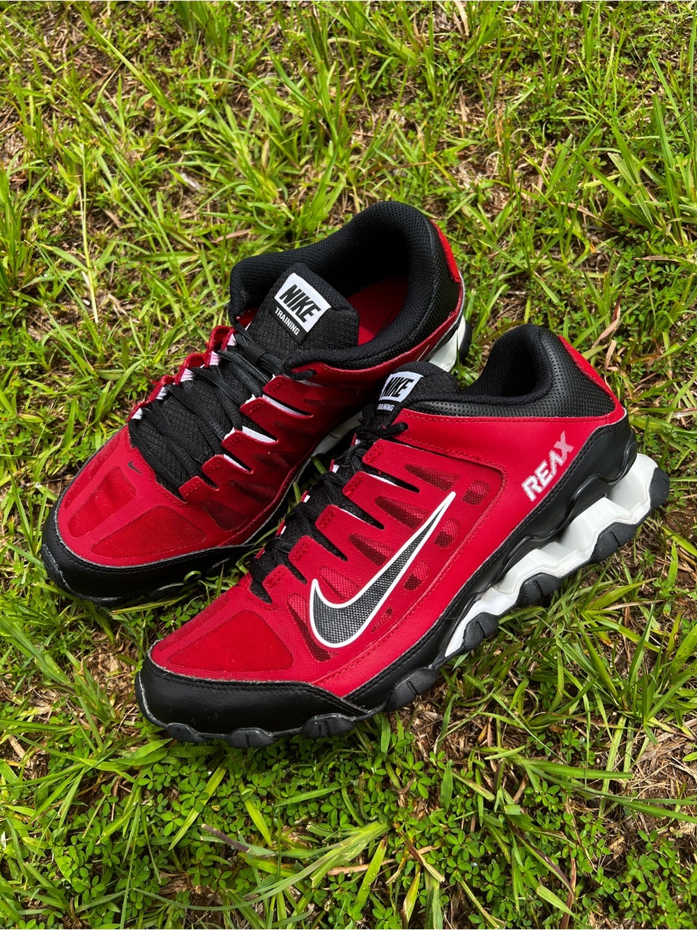 CLEAN Nike size 11 Womens Reax TR Training Red Gym shoes